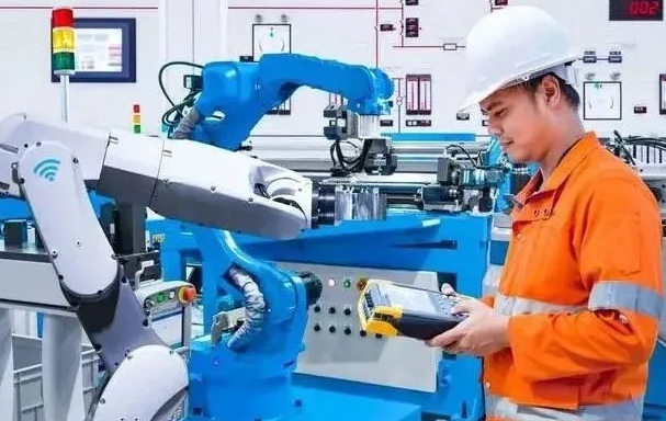 几张数据图,带你看懂2020中国机器人产业的发展趋势与格局