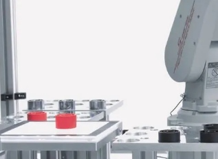 连说明书都写错,国产工业机器人还是不靠谱?