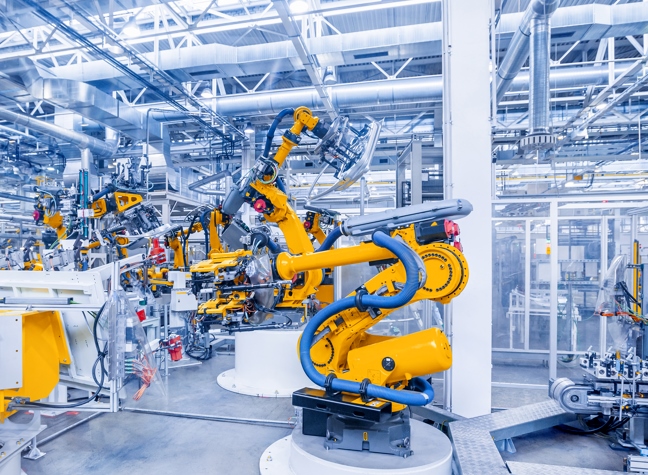 加快培育新质生产力 推动中国制造数字化转型