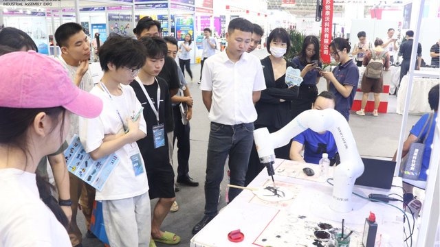 国产人形机器人产业化：发展现状与未来潜力，真的能挑战国际巨头吗？